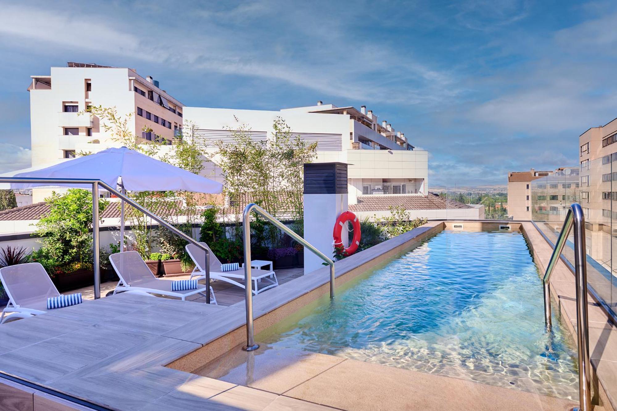 Apartamentos Luna Suites Granada Exterior foto